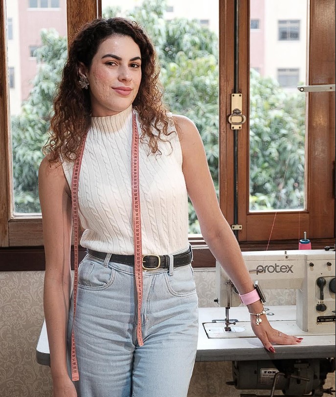 Estilista Julie Sttofel Estilista Julie Sttofel